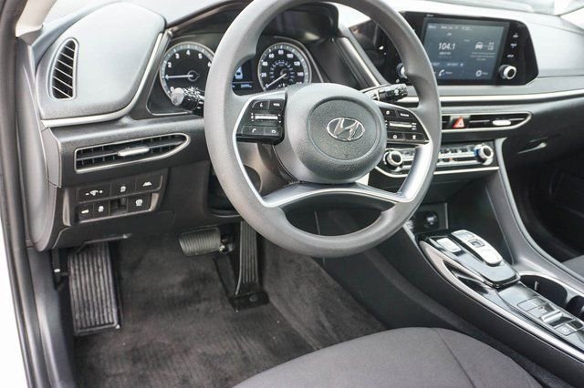 Used 2023 Hyundai Sonata SE image 6