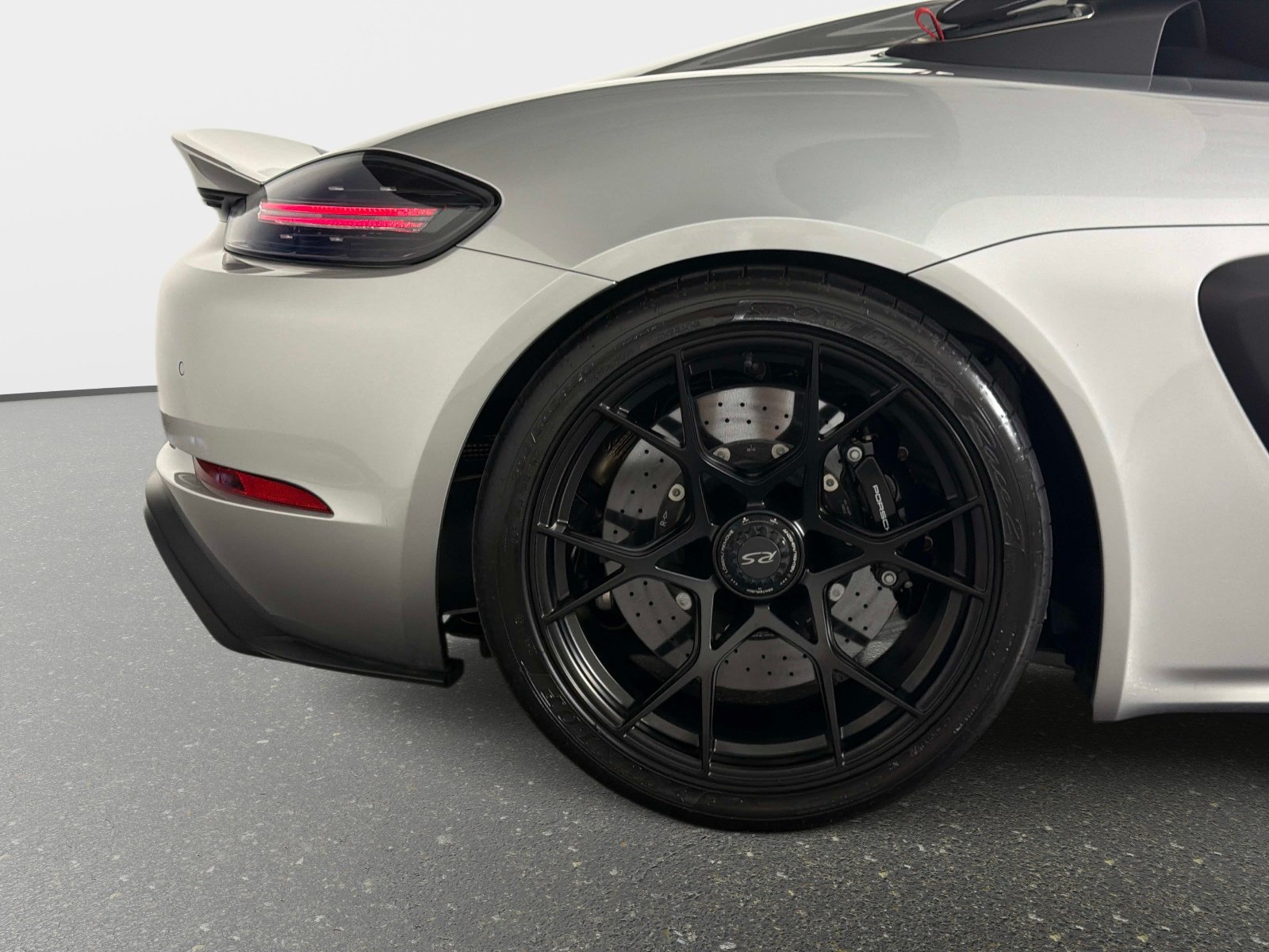 Used 2025 Porsche 718 Boxster Spyder RS RWD image 20