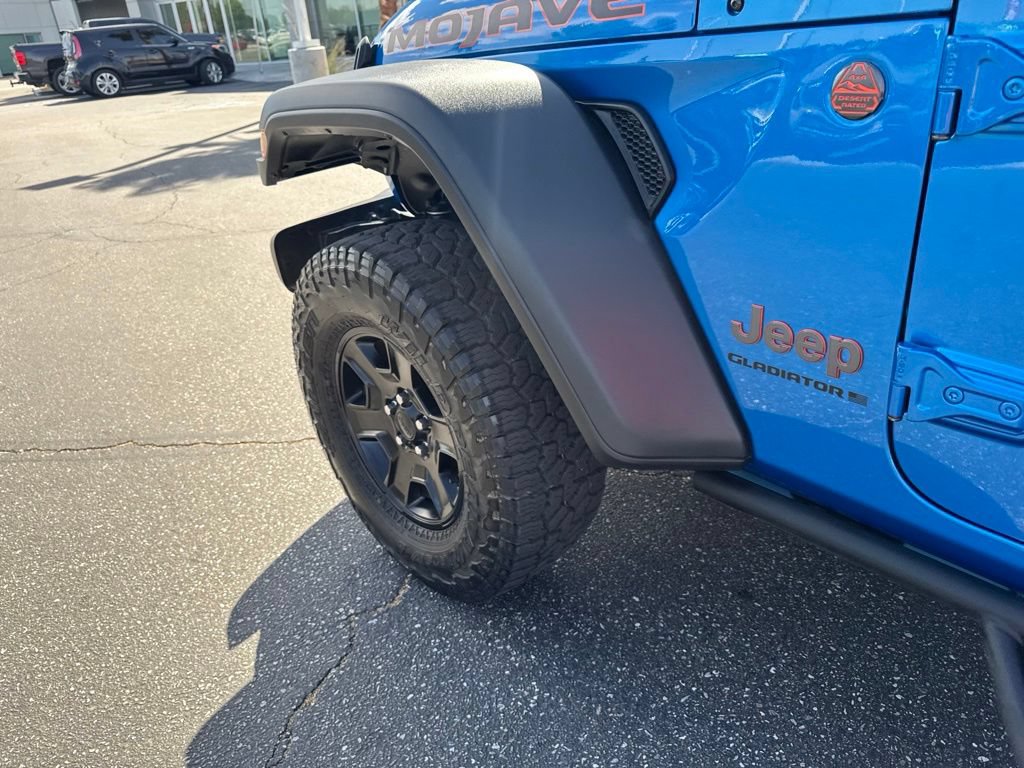 Used 2023 Jeep Gladiator Mojave w/ Trailer Tow Package AWD/4WD image 10