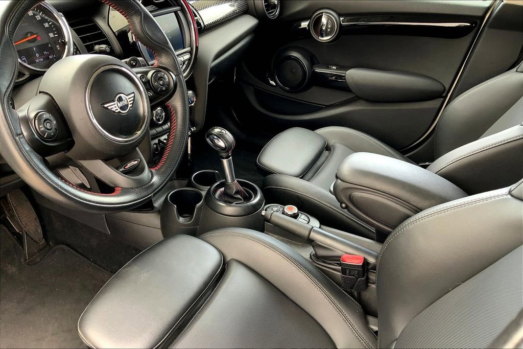 Used 2019 MINI Cooper S image 13