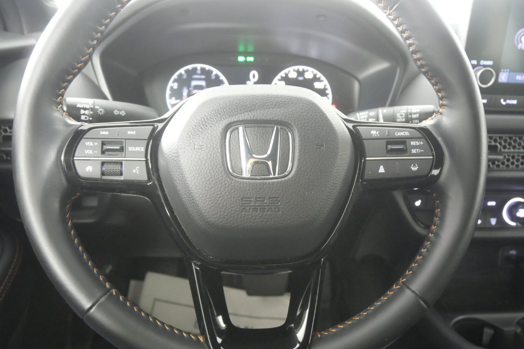 Used 2025 Honda HR-V Sport image 17