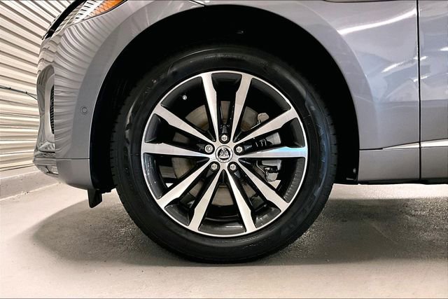 New 2026 Jaguar F-PACE R-Dynamic S image 10