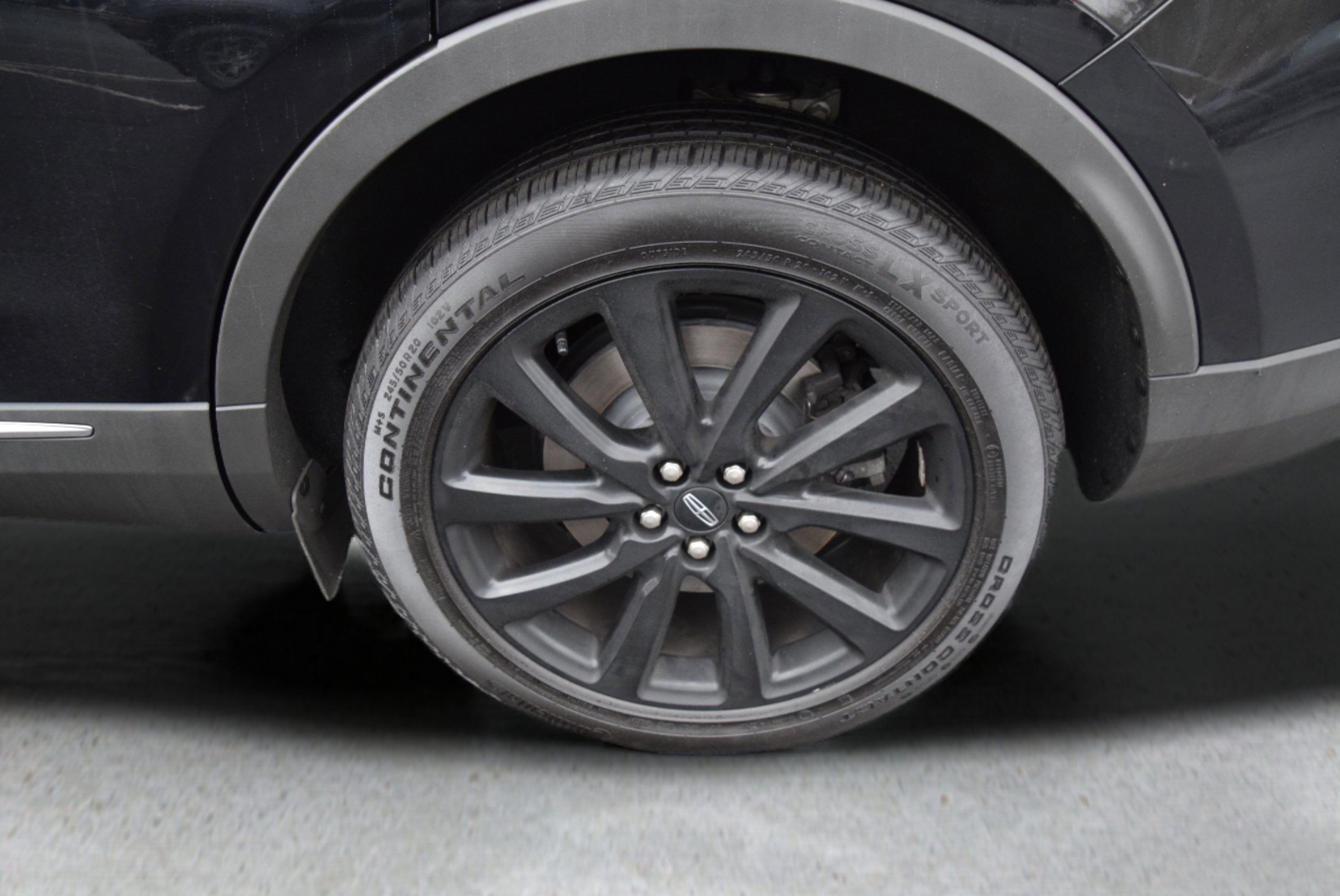 Used 2021 Lincoln Nautilus Reserve w/ Monochromatic Package image 6