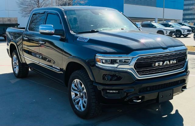 Used 2022 RAM 1500 Limited w/ Body Color Bumper Group image 1