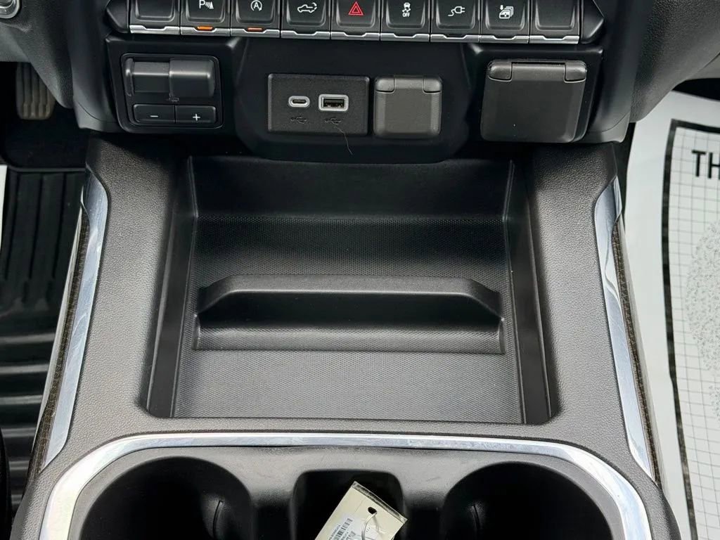 Used 2019 Chevrolet Silverado 1500 RST AWD/4WD image 24