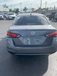 Used 2020 Nissan Versa S image 2