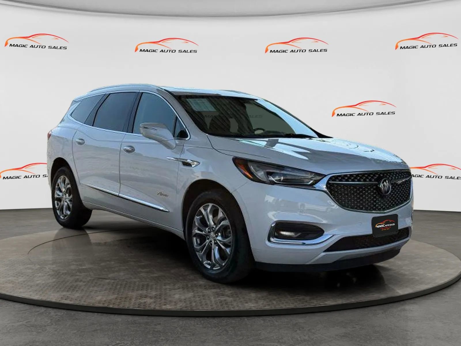 Used 2021 Buick Enclave Avenir w/ Avenir Technology Package image 4