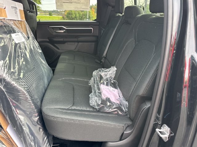 New 2027 RAM 1500 4x4 Crew Cab image 15