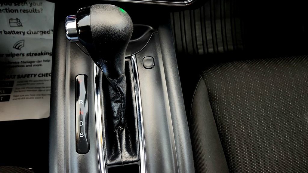 Used 2016 Honda HR-V EX image 28