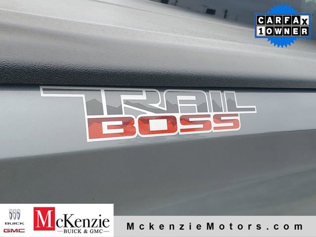 Used 2021 Chevrolet Silverado 1500 LT Trail Boss w/ LPO, Dark Essentials Package image 29