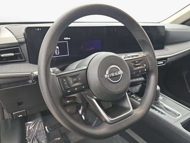 Used 2026 Nissan Kicks SV FWD image 16
