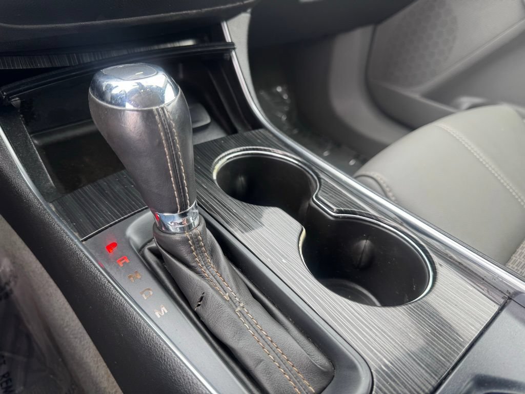 Used 2018 Chevrolet Impala LT FWD image 12