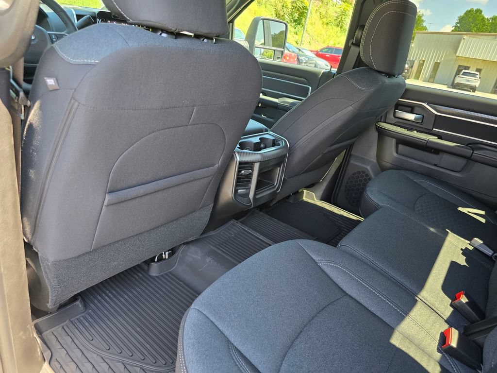 New 2026 RAM 2500 Big Horn AWD/4WD image 24