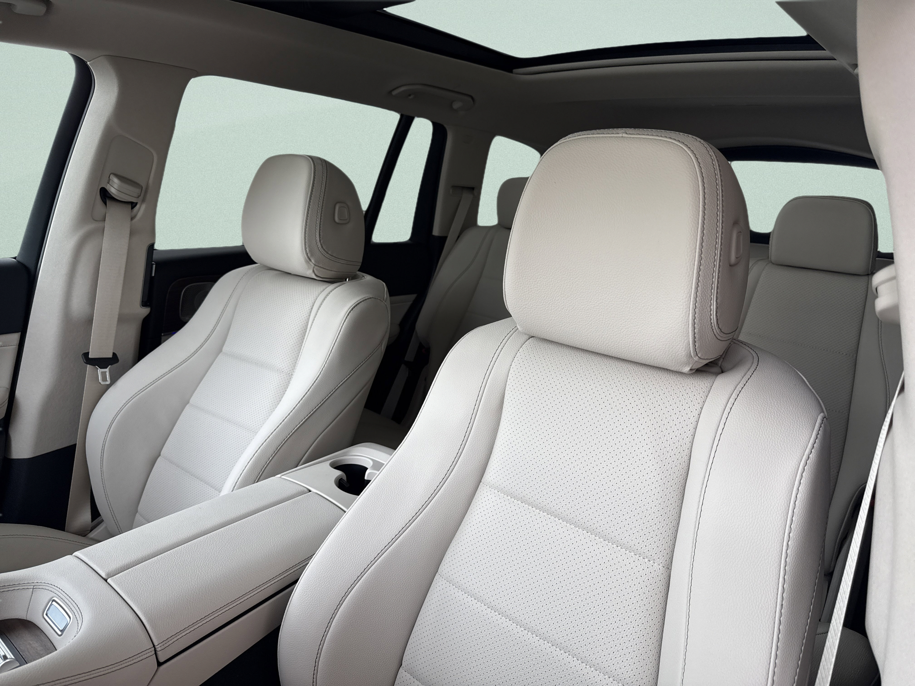 Certified 2026 Mercedes-Benz GLS 450 4MATIC image 28