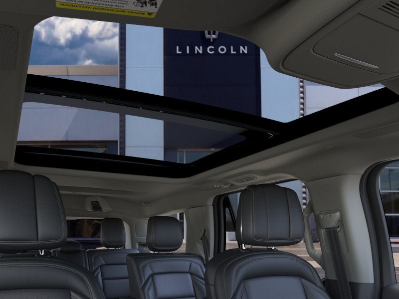 New 2026 Lincoln Navigator Reserve AWD/4WD image 22