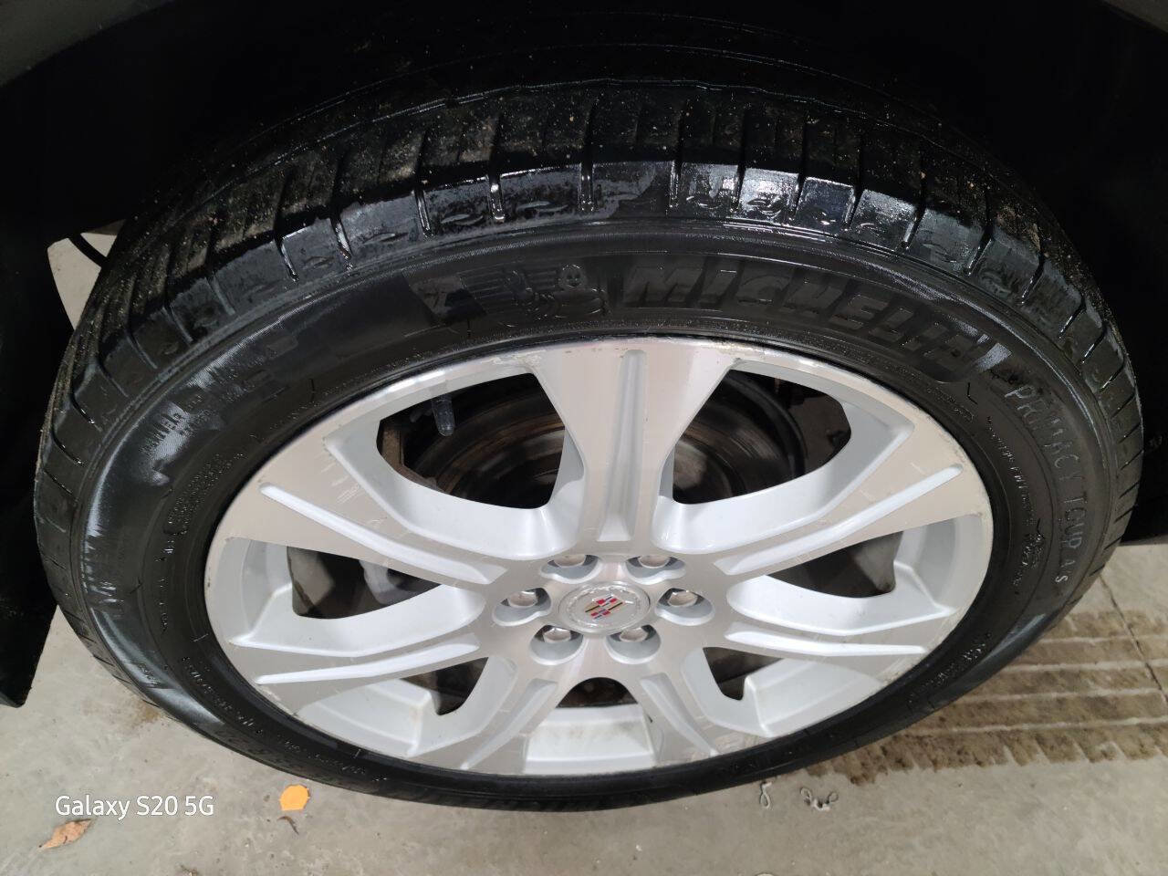 Used 2010 Cadillac SRX Premium image 12