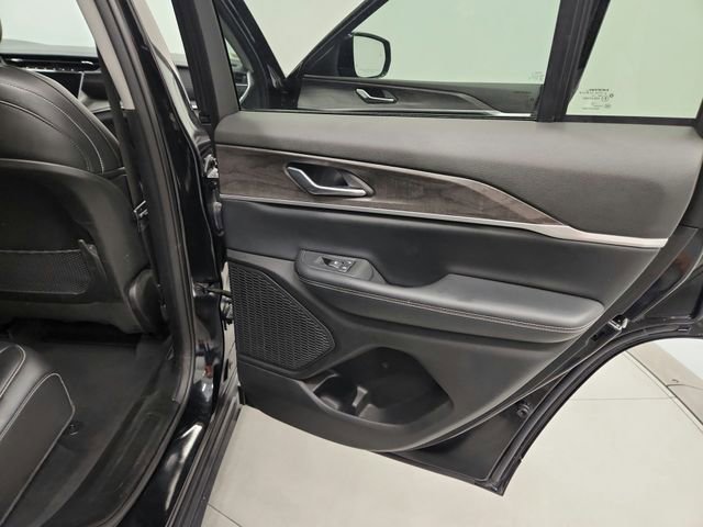 Used 2024 Jeep Grand Cherokee Limited RWD image 38