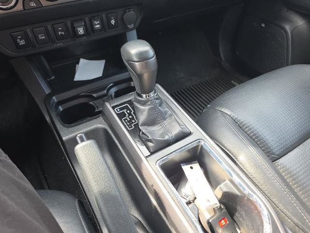 Used 2019 Toyota Tacoma TRD Sport AWD/4WD image 36