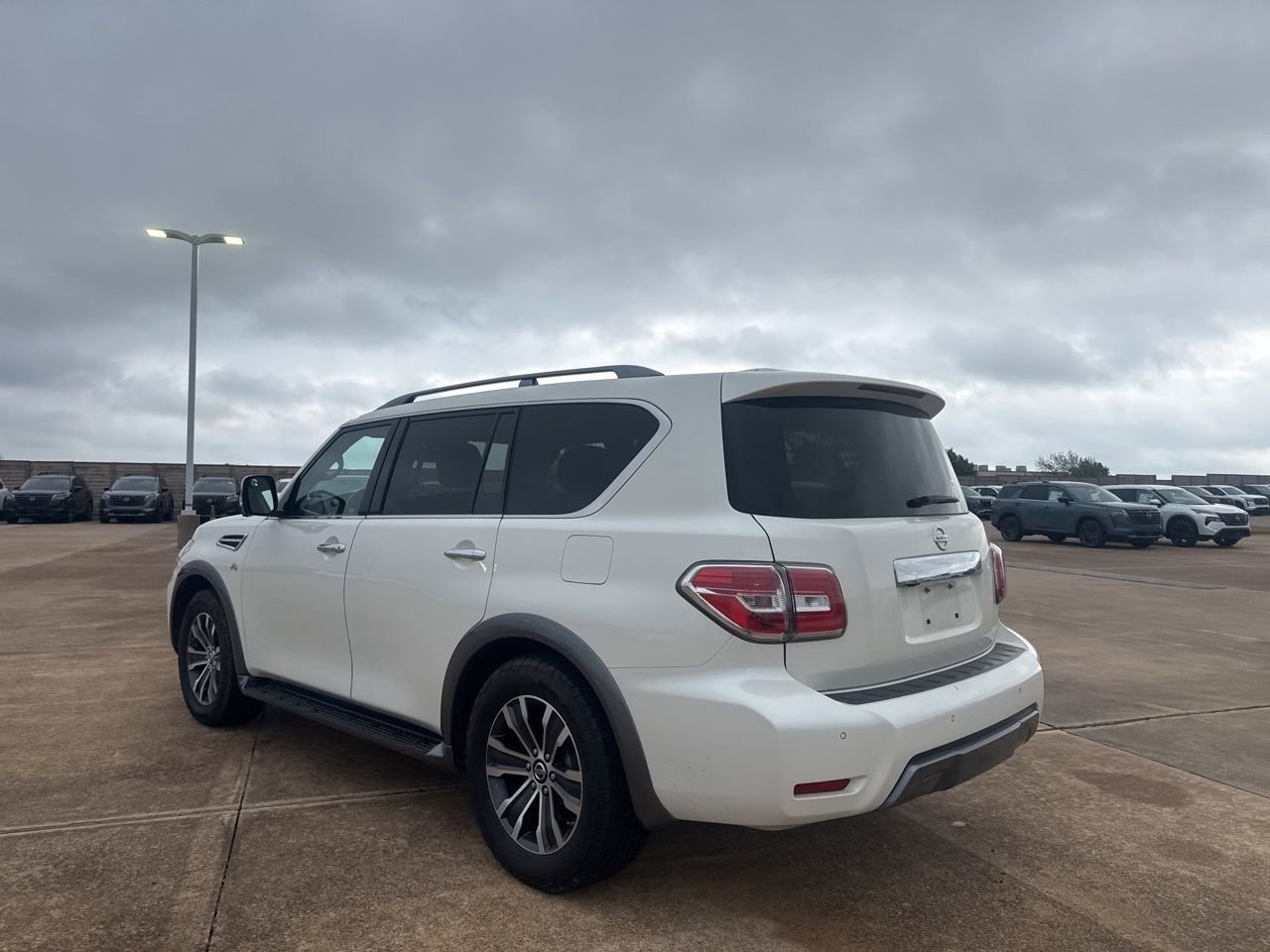 Used 2020 Nissan Armada SL w/ Premium Package image 16