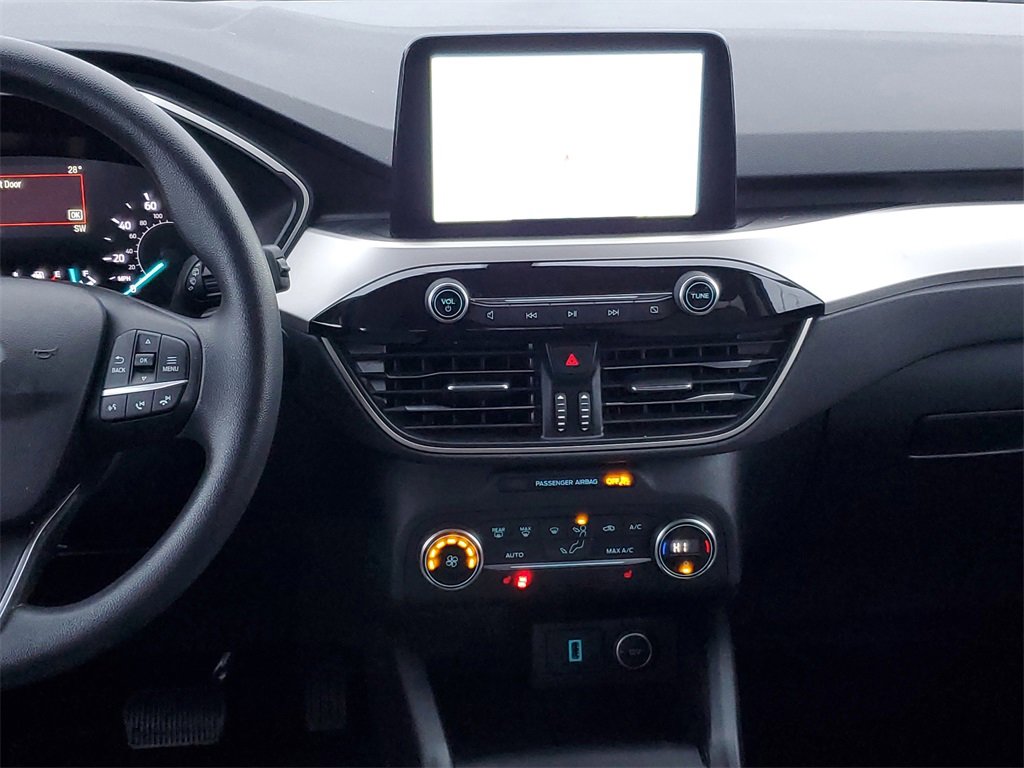 Used 2020 Ford Escape SE image 28