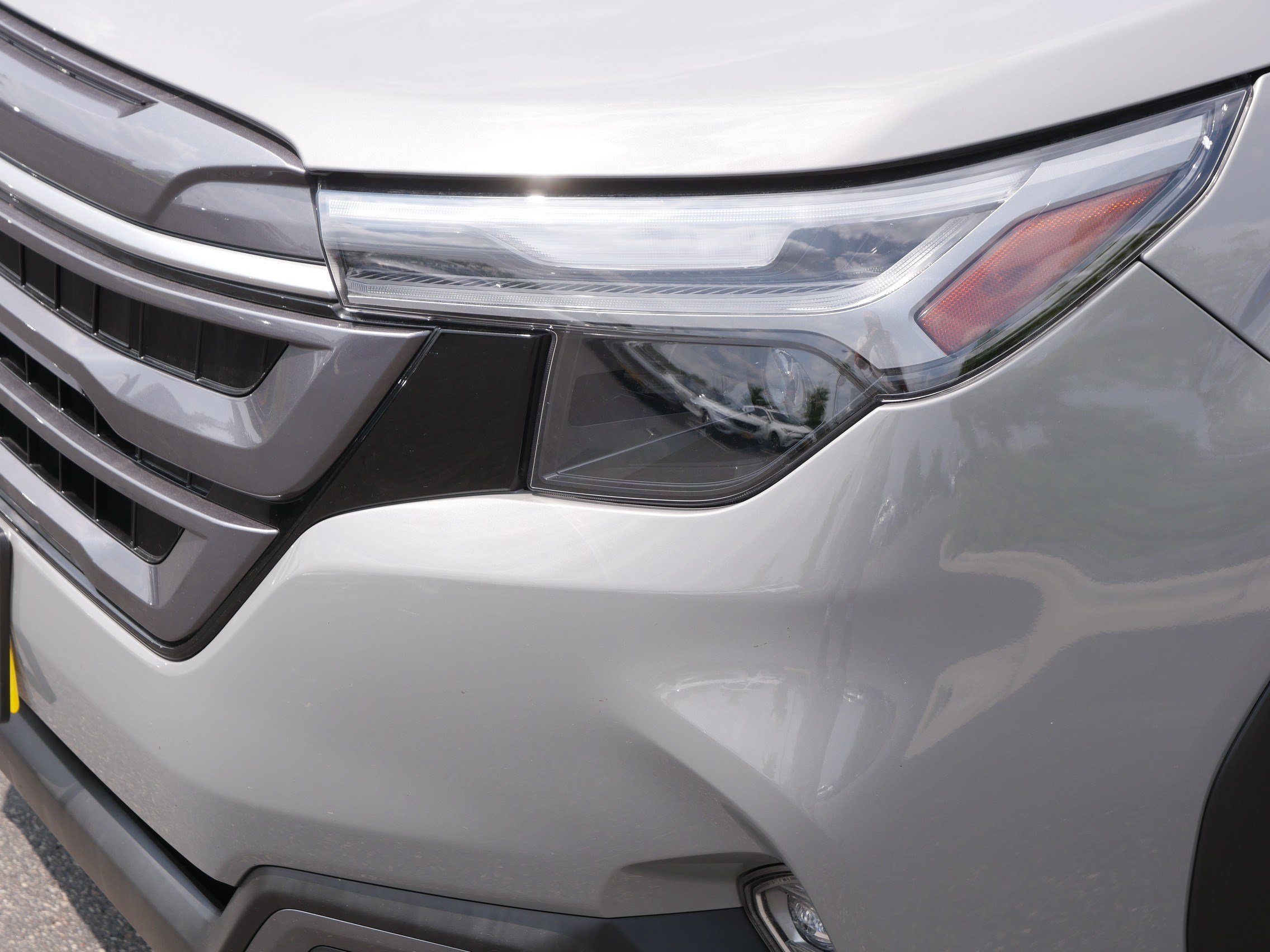 Used 2025 Subaru Forester Limited AWD/4WD image 16