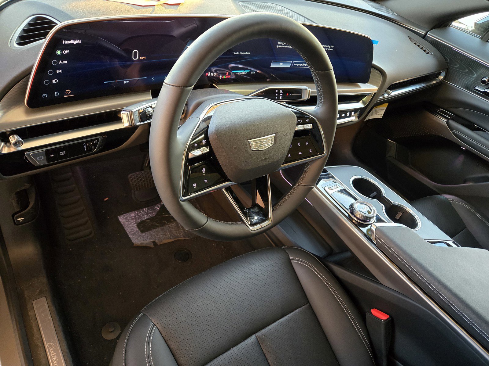 New 2025 Cadillac Lyriq Sport image 10