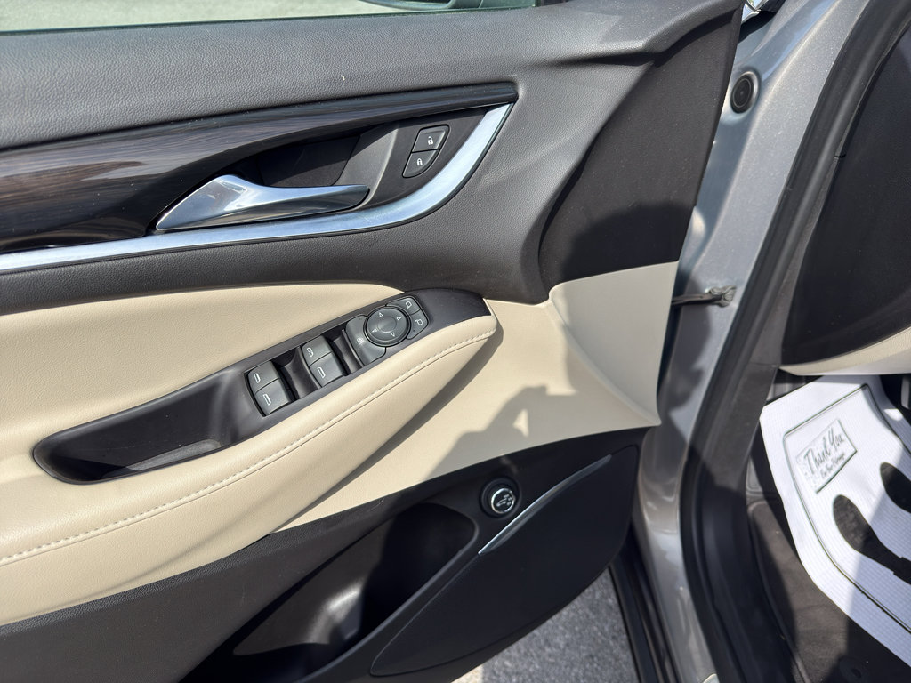 Used 2019 Buick Enclave Essence AWD/4WD image 26