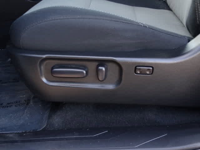 Certified 2023 Toyota Tacoma TRD Off-Road image 16