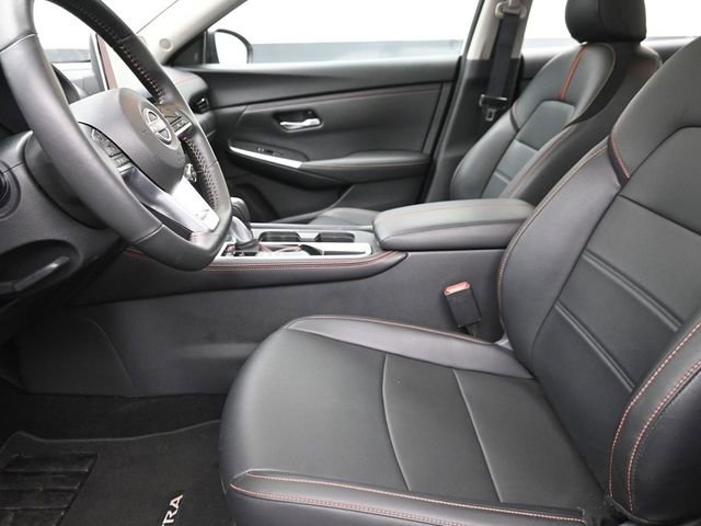 Used 2025 Nissan Sentra SR w/ SR Premium Package image 17