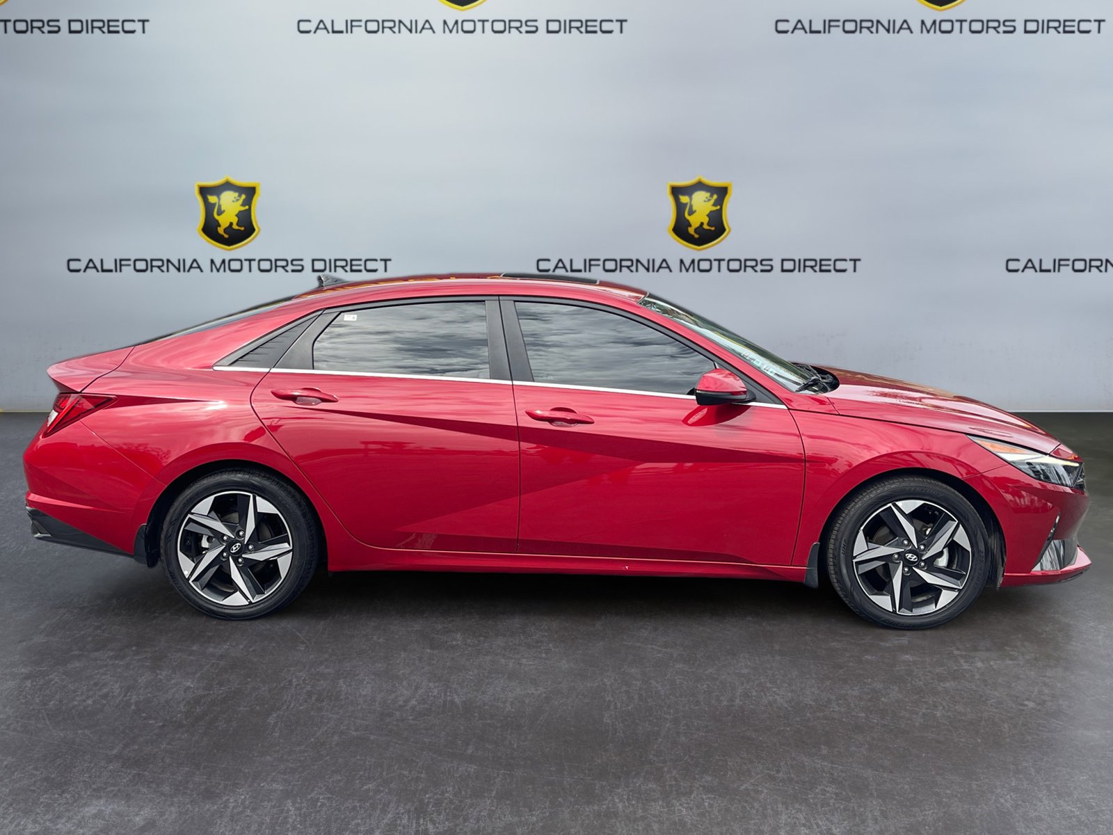 Used 2023 Hyundai Elantra Limited FWD image 6