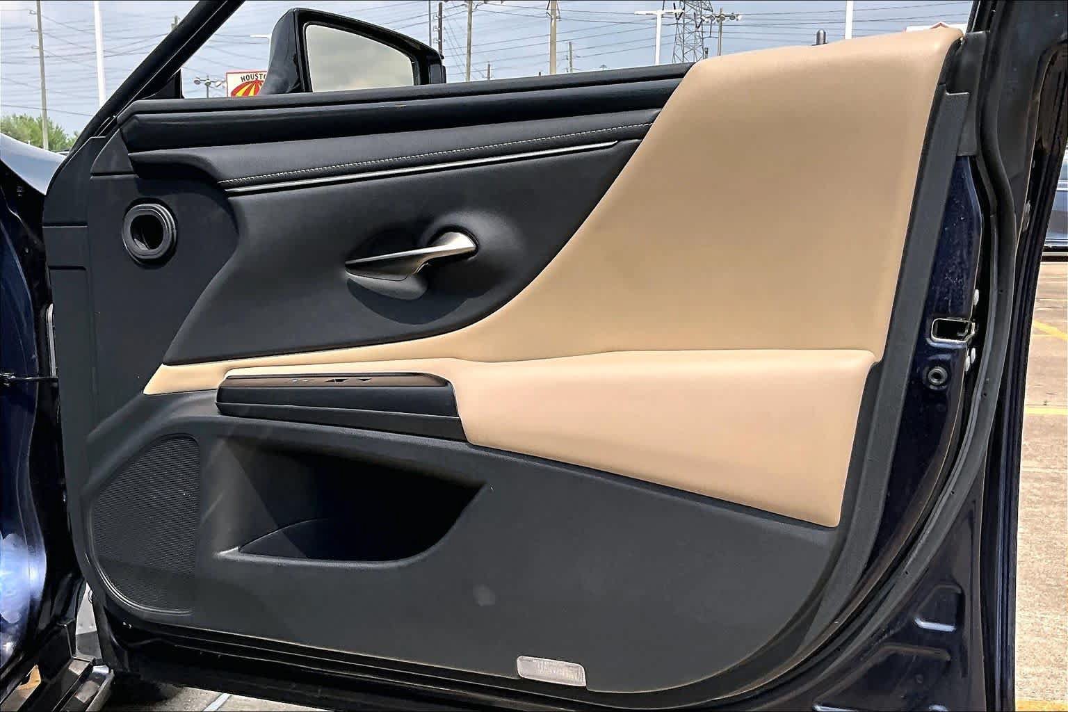 Used 2019 Lexus ES 350 w/ Accessory Package 2 FWD image 40