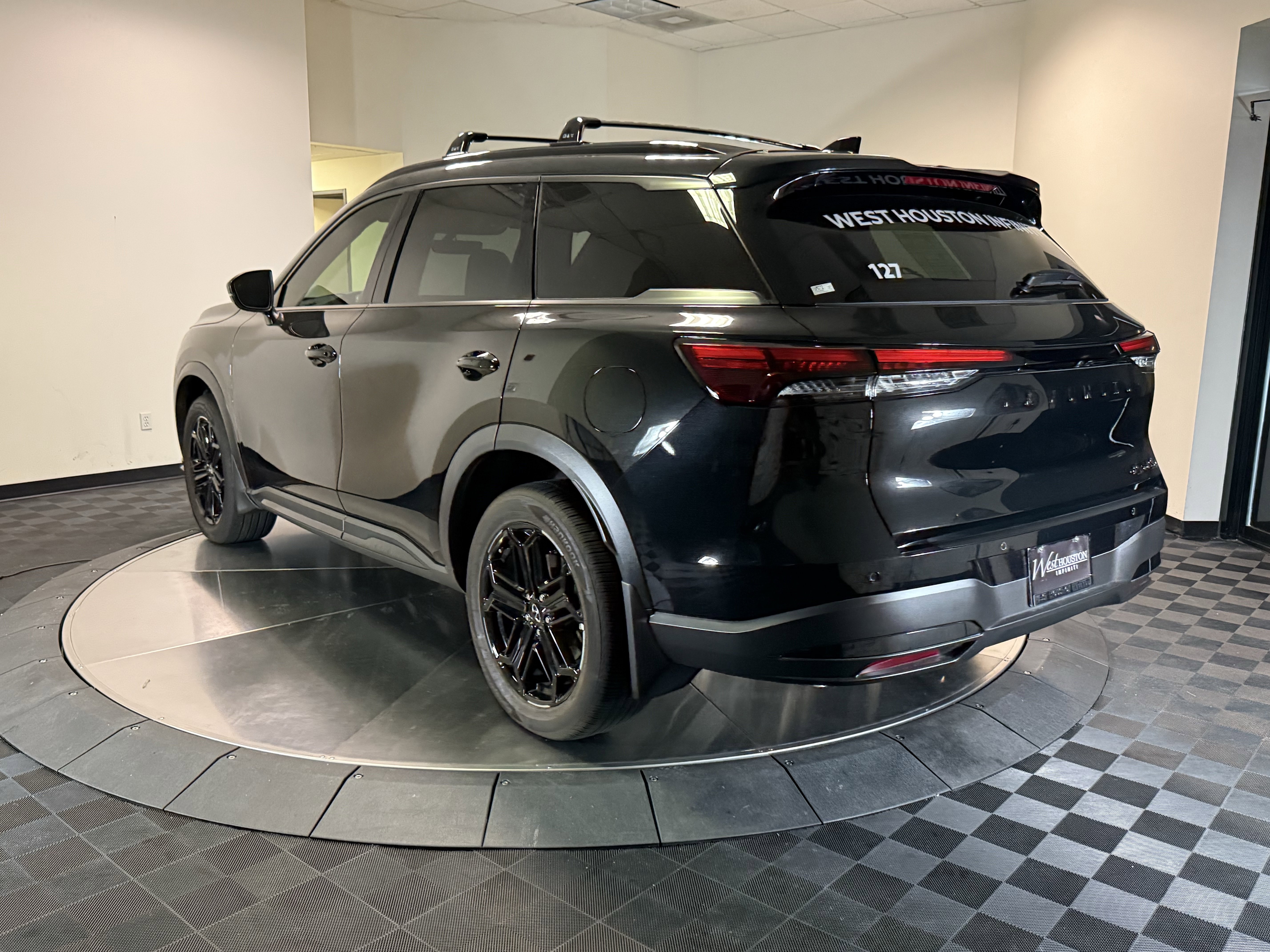 Certified 2026 INFINITI QX60 Sport w/ Dark Cargo Package AWD/4WD image 6