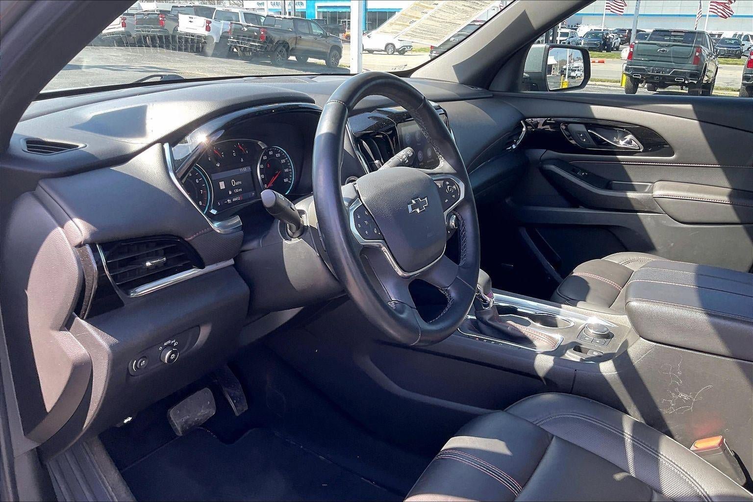 Used 2023 Chevrolet Traverse RS image 15