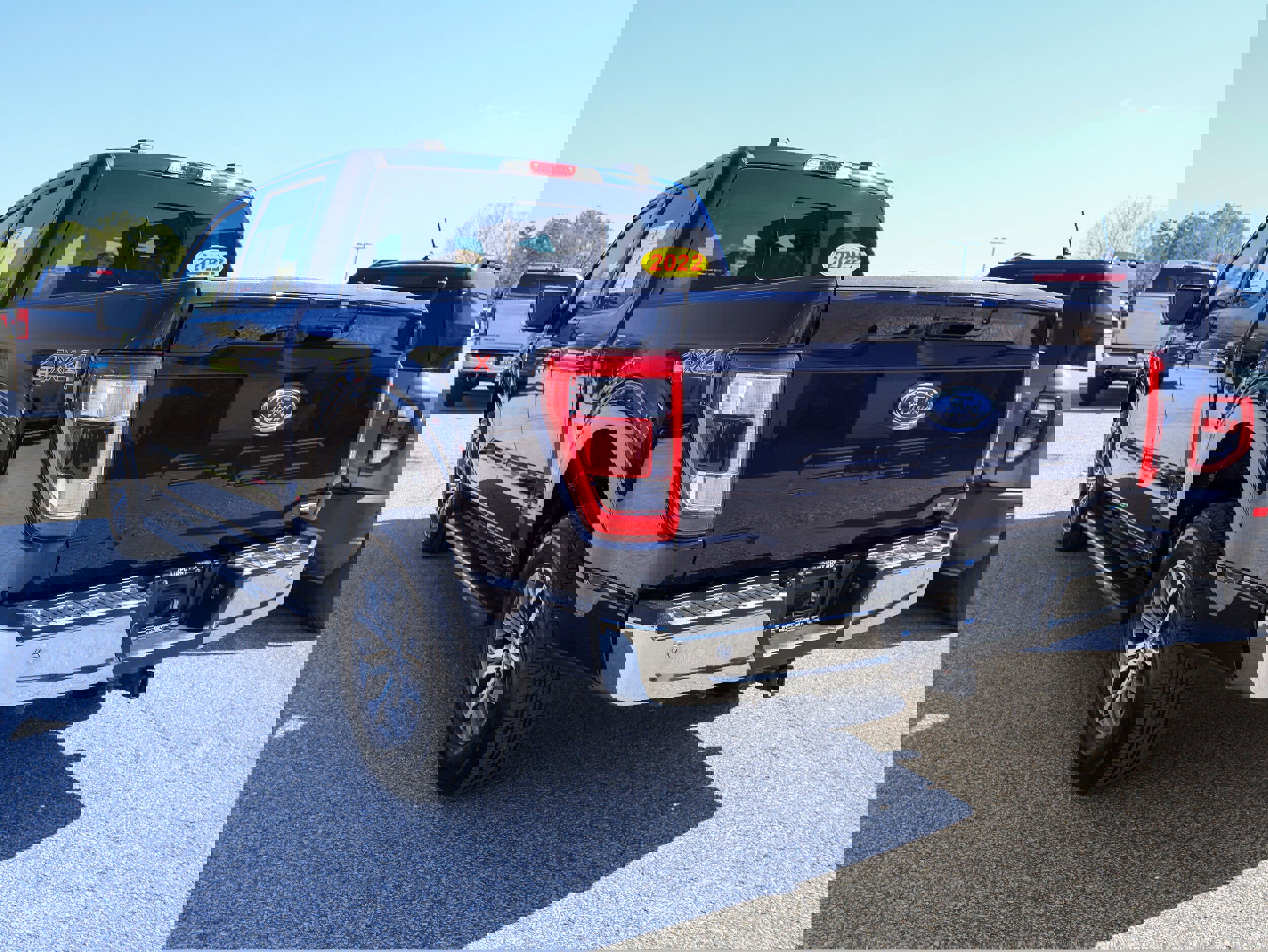 Used 2022 Ford F150 Lariat image 3