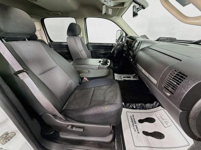 Used 2014 Chevrolet Silverado 2500 LT AWD/4WD image 28