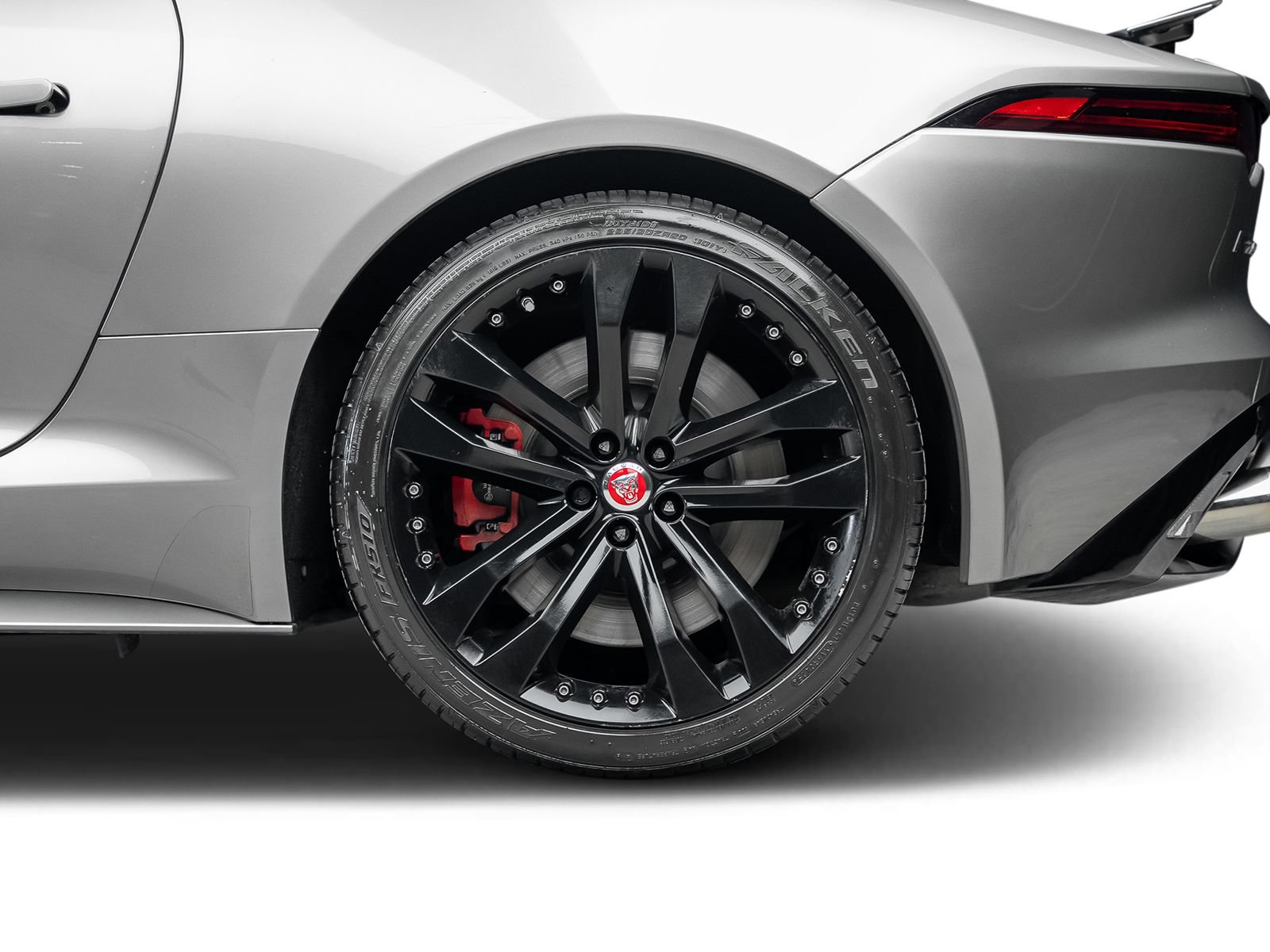 Used 2020 Jaguar F-TYPE R AWD/4WD image 26