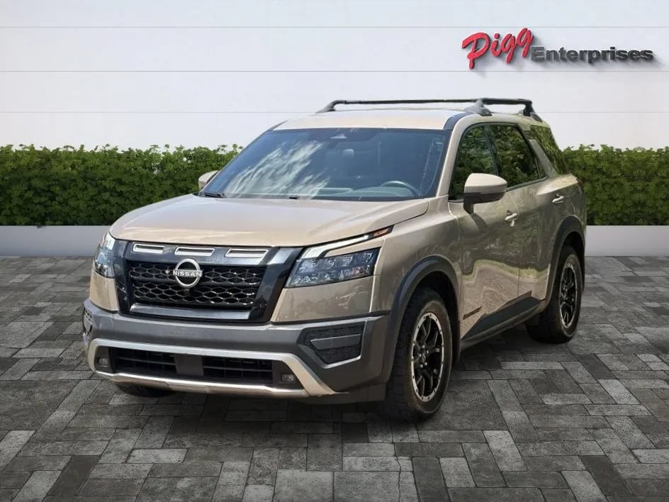 Used 2023 Nissan Pathfinder Rock Creek AWD/4WD image 4