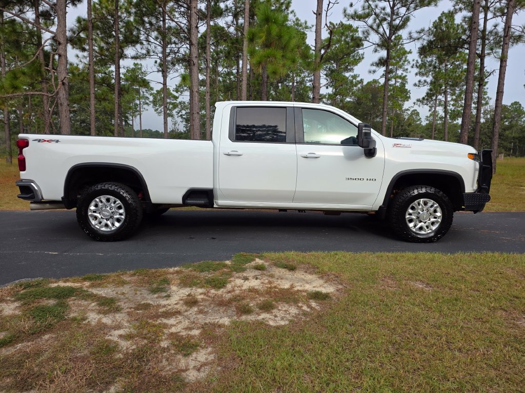 Used 2020 Chevrolet Silverado 3500 LT w/ Convenience Package AWD/4WD image 6