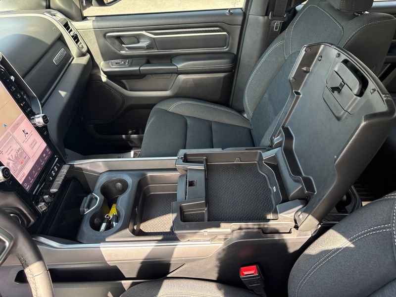 Used 2025 RAM 1500 Big Horn AWD/4WD image 34