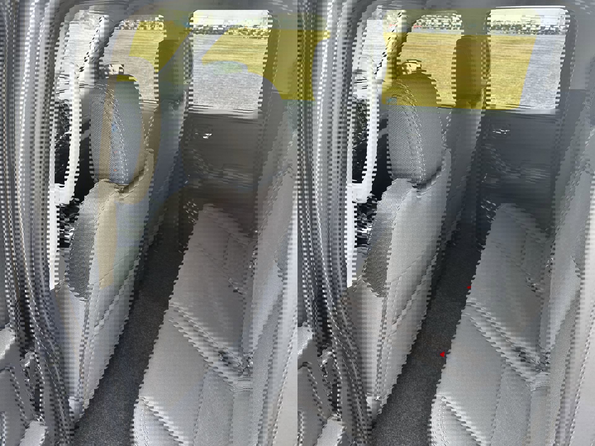 Used 2022 Nissan Frontier SV image 22