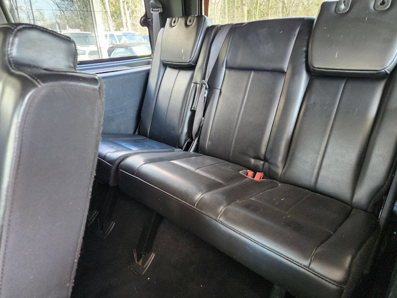 Used 2013 Ford Expedition Limited image 29