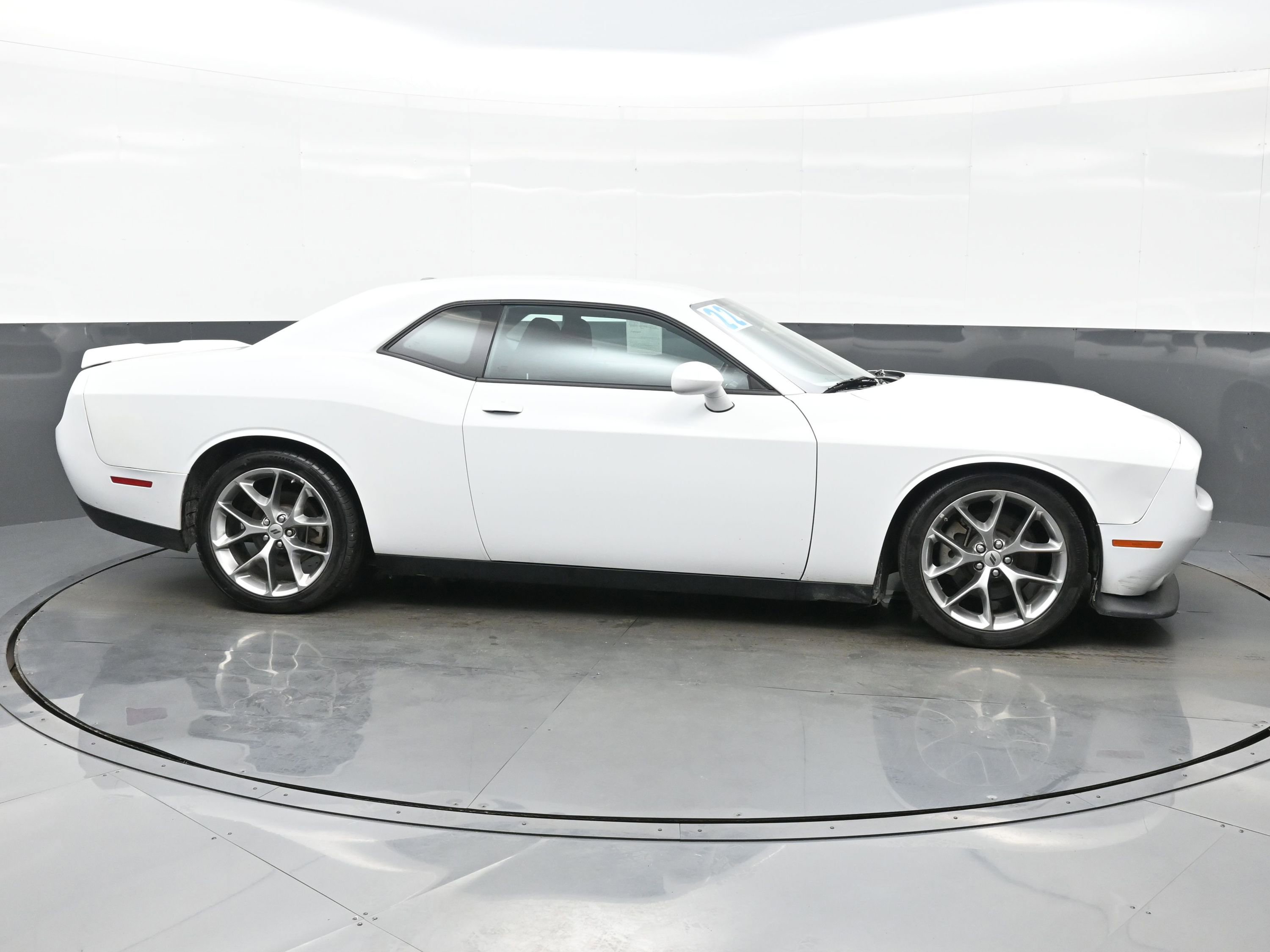 Used 2022 Dodge Challenger GT image 7