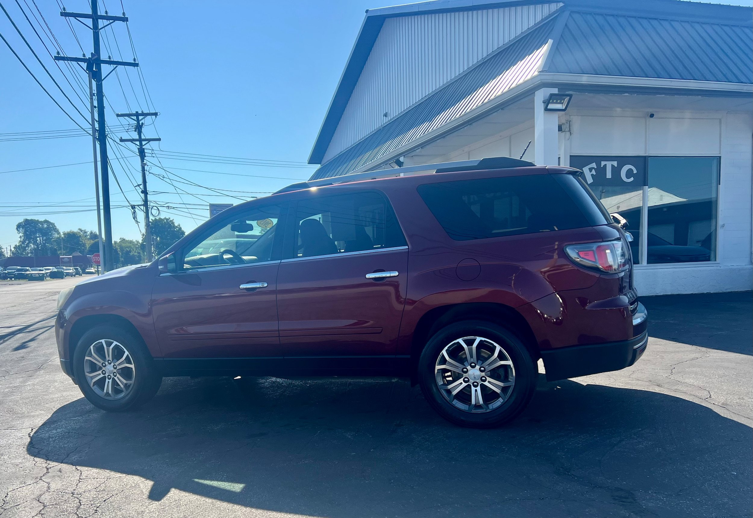 Used 2015 GMC Acadia SLT w/ Open Road Package FWD image 8