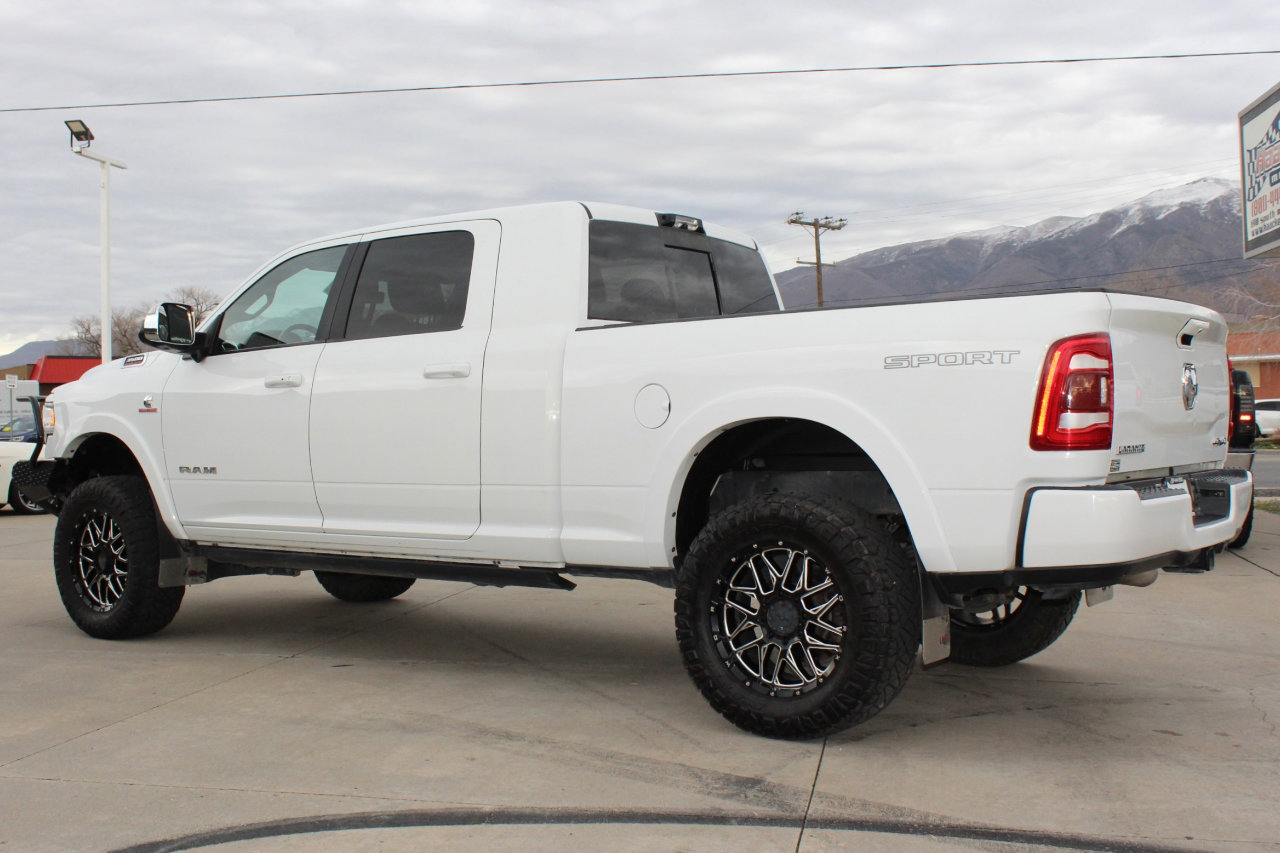 Used 2022 RAM 3500 Laramie image 17