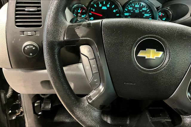 Used 2014 Chevrolet Silverado 2500 W/T w/ Snow Plow Prep Package AWD/4WD image 11