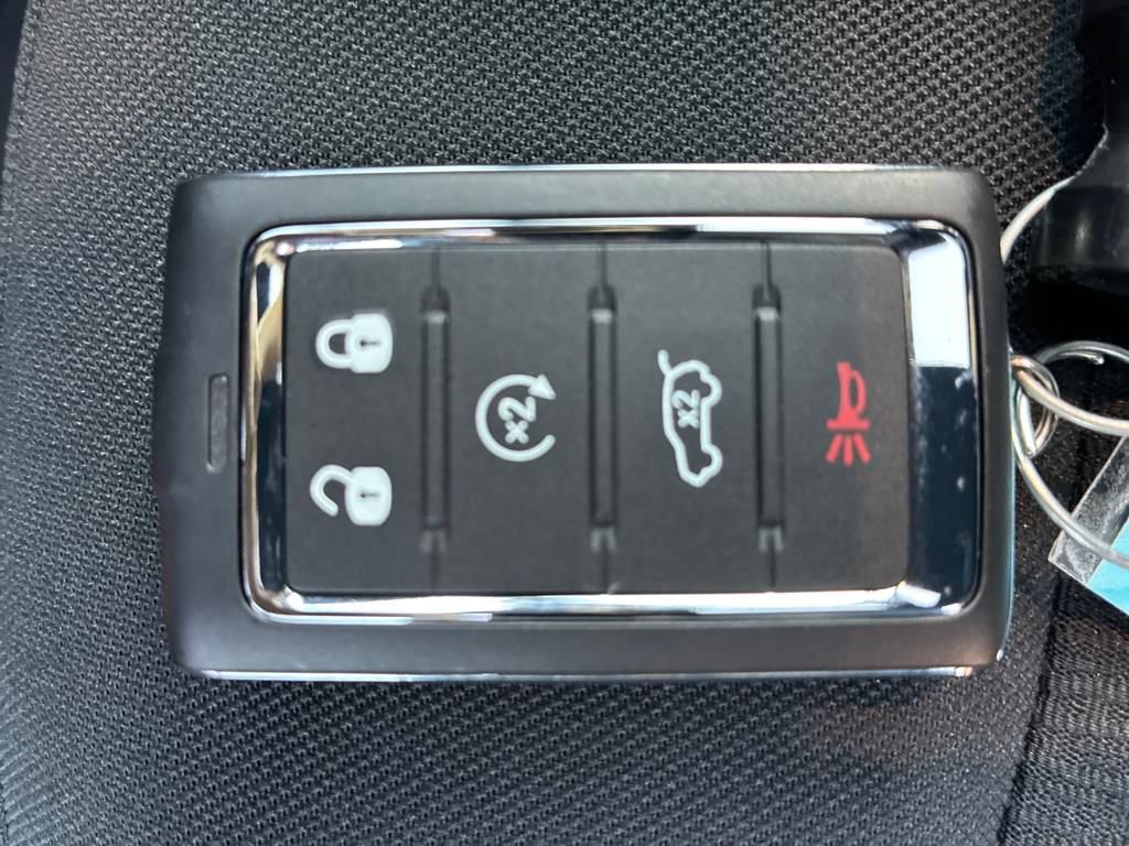 New 2025 Jeep Grand Cherokee L Laredo w/ Luxury Tech Group I image 29