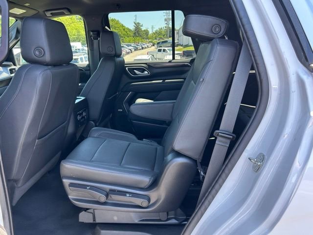 Used 2022 Chevrolet Tahoe LT w/ Luxury Package AWD/4WD image 5