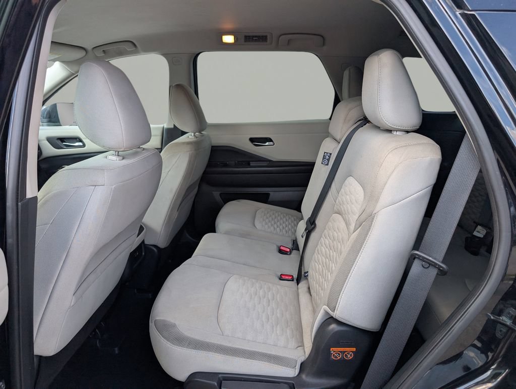 Used 2022 Nissan Pathfinder SV FWD image 15