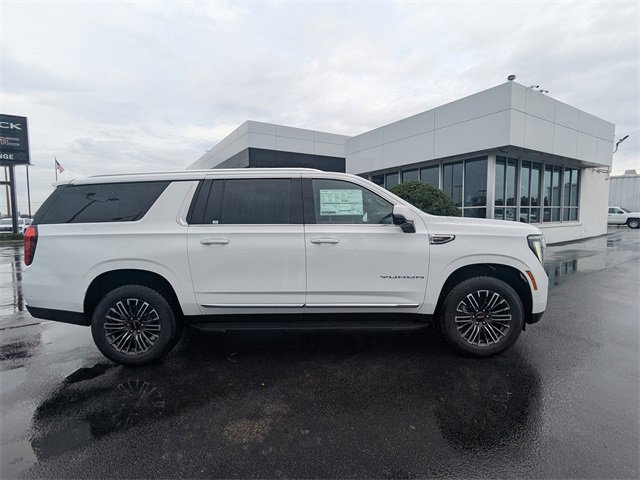 New 2026 GMC Yukon XL Elevation image 3