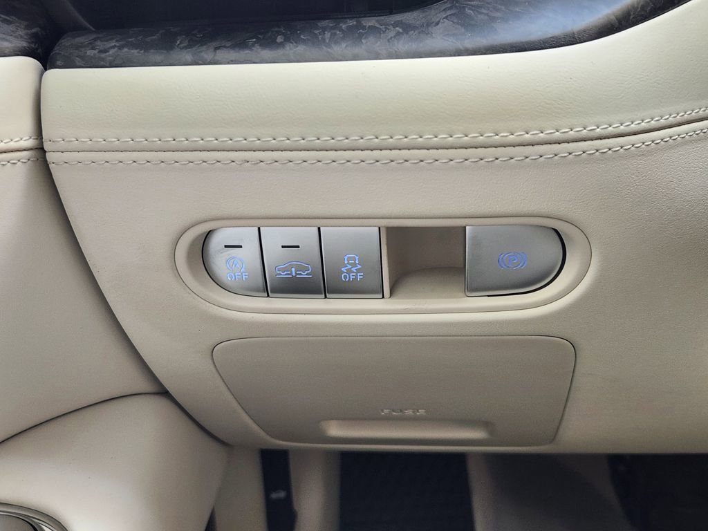 Used 2026 Genesis G90 3.5T image 23